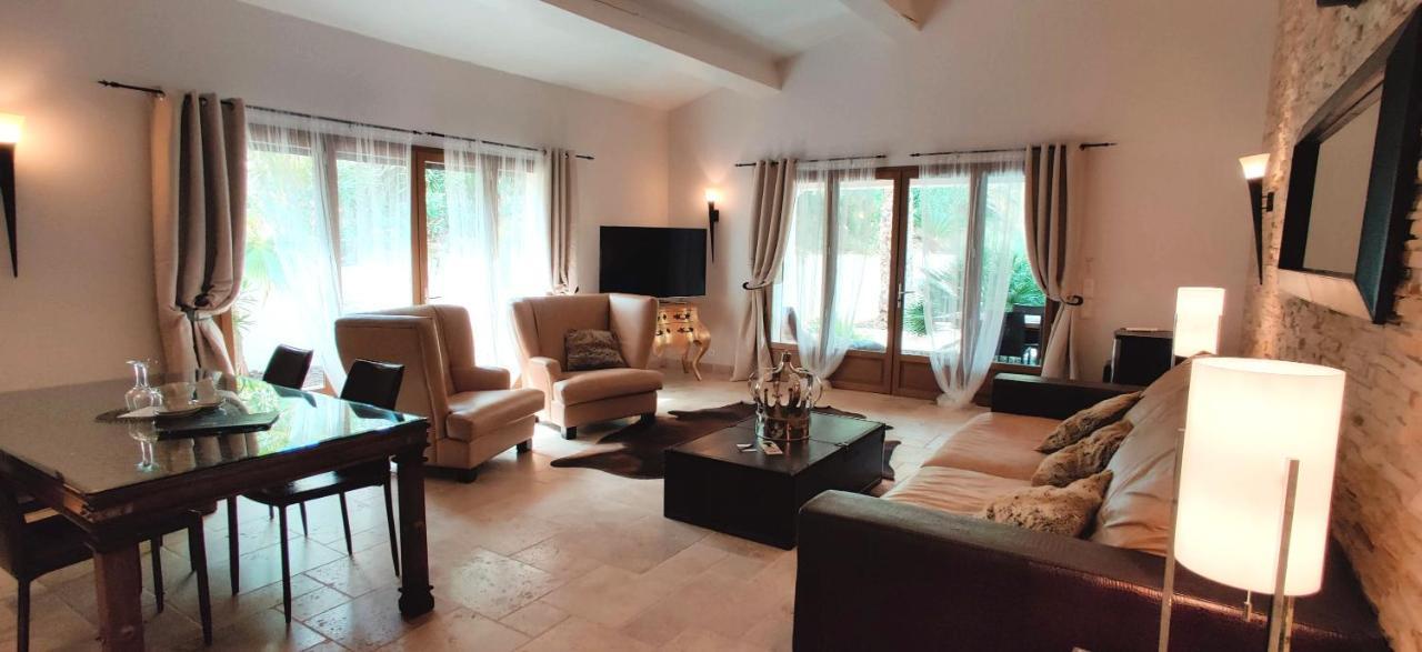 غريمو Maison Prestige Saint Tropez By Roberto Geissini المظهر الخارجي الصورة