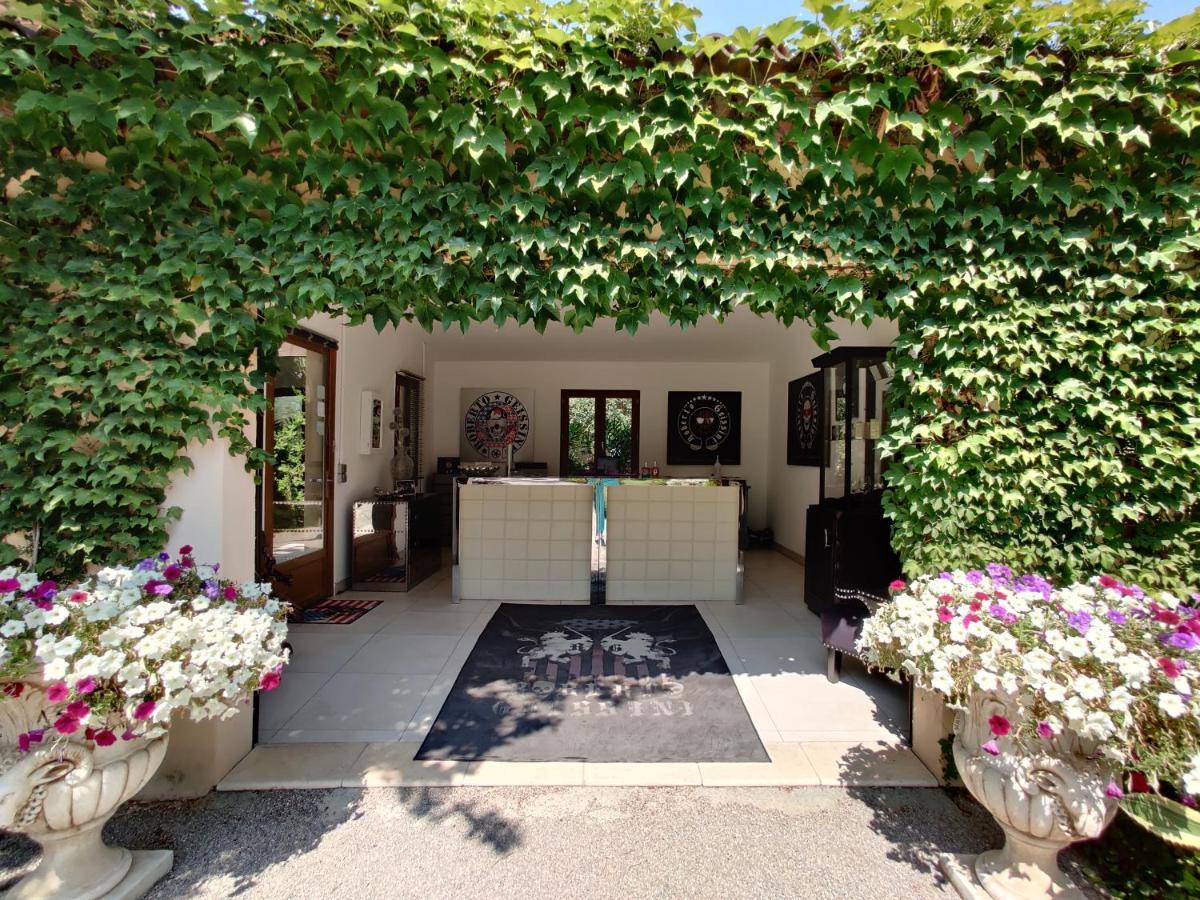 غريمو Maison Prestige Saint Tropez By Roberto Geissini المظهر الخارجي الصورة